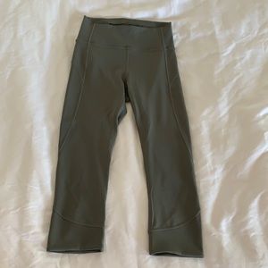 Lululemon Cropped Leggings - Size 4